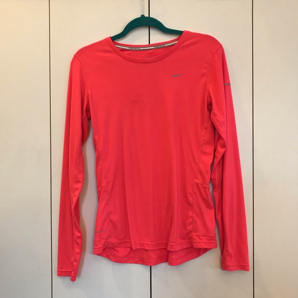 Nike DriFit long sleeve shirt - Picture 3 of 3